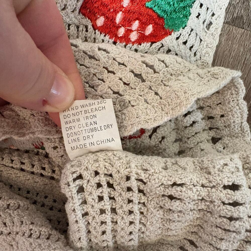 WoWo Strawberry Crochet Cardigan Vest Size Small 100% Cotton Button Front Boho - Picture 6 of 10
